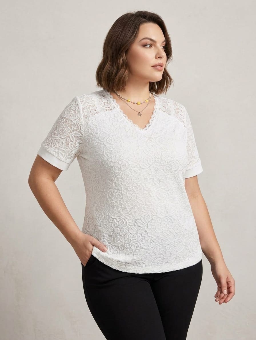 Remera  V forrada encaje